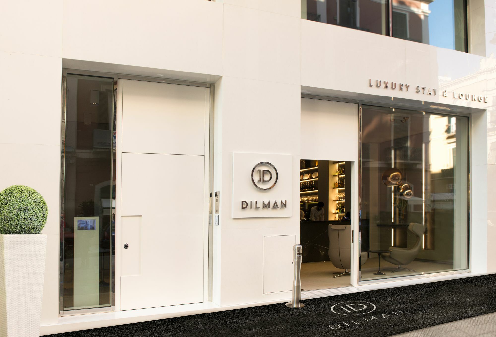 Dilman Luxury Couette-café Bari